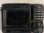 Radio / CD-Player / DVD-Player / Navigation
