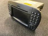 Radio/CD/DVD/GPS-pääyksikkö