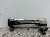 Fender mounting bracket