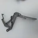 Engine bonnet/hood hinges