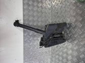 Windshield washer fluid reservoir/tank