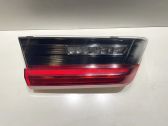 Tailgate rear/tail lights