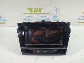Radio / CD-Player / DVD-Player / Navigation