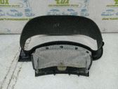 Listón embellecedor de la puerta delantera (moldura)