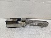 Engine mounting bracket