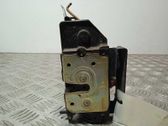 Cerradura de puerta trasera