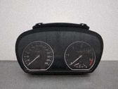 Geschwindigkeitsmesser Cockpit