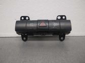 Botón interruptor de luz de peligro