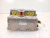 Voltage converter/converter module