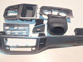 Radio/GPS head unit trim