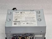 Radio / CD-Player / DVD-Player / Navigation