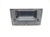 Radio / CD-Player / DVD-Player / Navigation