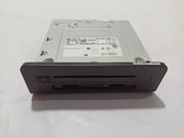 Radio / CD-Player / DVD-Player / Navigation