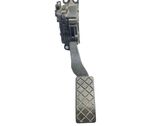 Accelerator throttle pedal