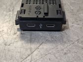 AUX in-socket connector