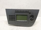 Radio / CD-Player / DVD-Player / Navigation