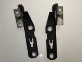 Engine bonnet/hood hinges