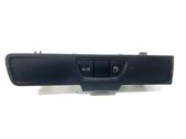 Tailgate/boot open switch button