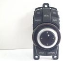Head unit multimedia control