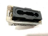 Radiator mount bracket