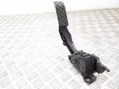 Accelerator throttle pedal
