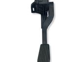 Accelerator throttle pedal