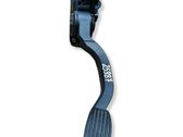 Accelerator throttle pedal