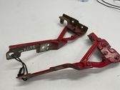 Engine bonnet/hood hinges