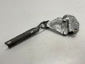 Engine bonnet/hood hinges