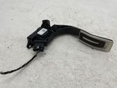 Accelerator throttle pedal