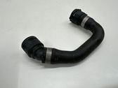Tuyau de liquide de refroidissement moteur