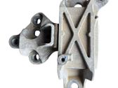 Engine mount bracket