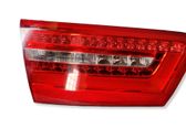 Tailgate rear/tail lights