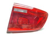 Tailgate rear/tail lights