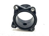 Intercooler pipe mounting bracket