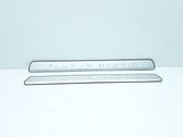 Side skirt front trim