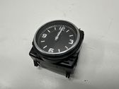 Uhr
