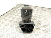 Oil filter mounting bracket