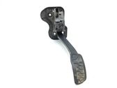 Accelerator throttle pedal