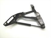 Engine bonnet/hood hinges
