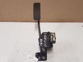Accelerator throttle pedal