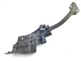 Fender mounting bracket