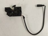 Engine bonnet/hood lock/catch