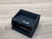 Radiator mount bracket