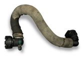 Tuyau de liquide de refroidissement moteur