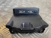 USB-pistokeliitin