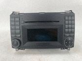 Radio / CD-Player / DVD-Player / Navigation
