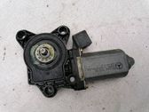 Motor del regulador de la ventanilla de la puerta delantera