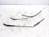 Windshield/front glass wiper blade