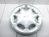 R14 wheel hub/cap/trim